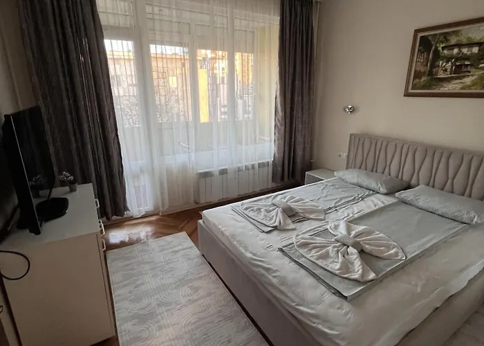 Two-bedroom Vintage Location Appartement