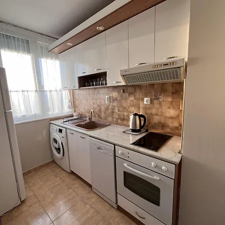 Two-bedroom Vintage Location * Burgas