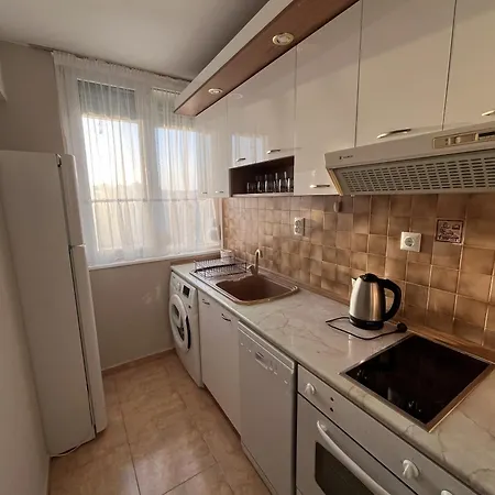 Two-bedroom Vintage Location Burgas City