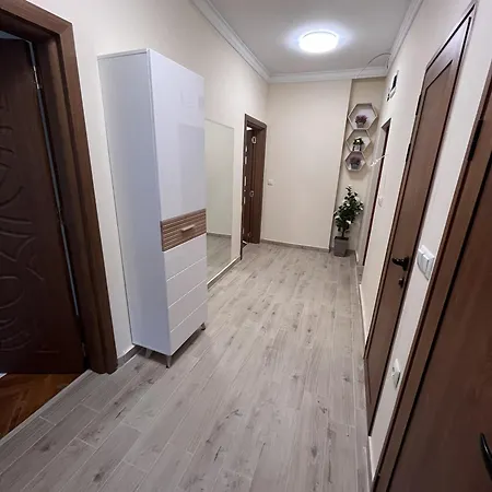 アパート Two-bedroom Vintage Location *